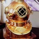 DIVING HELMET
